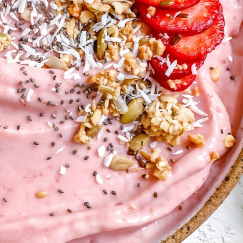 strawberry-smoothie-bowl-with-toppings-blended-bites