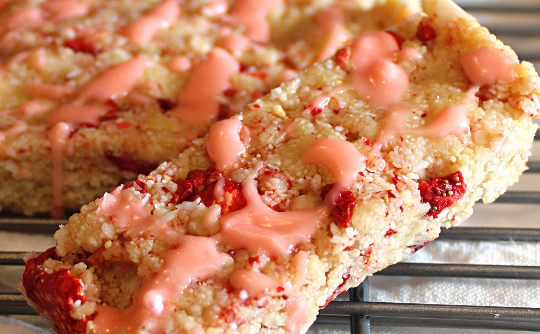 Strawberry Cashew Protein Bars