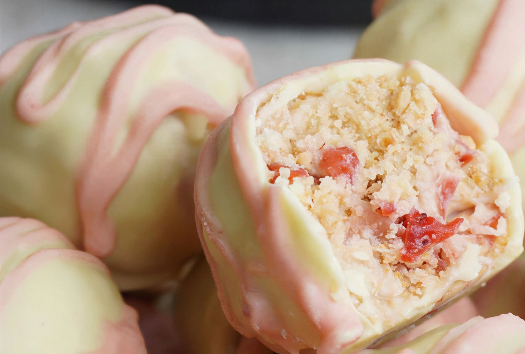 Strawberry Cheesecake Protein Balls